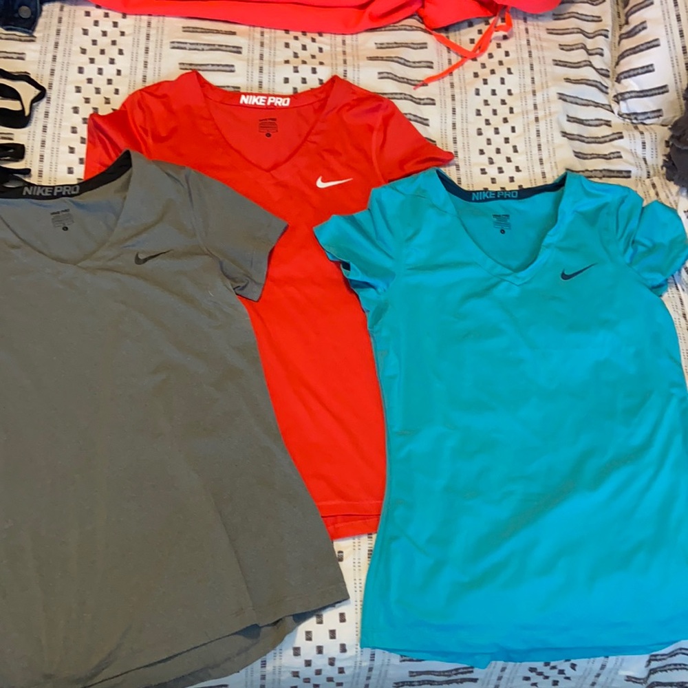 Nike pro short sleeve work out tops